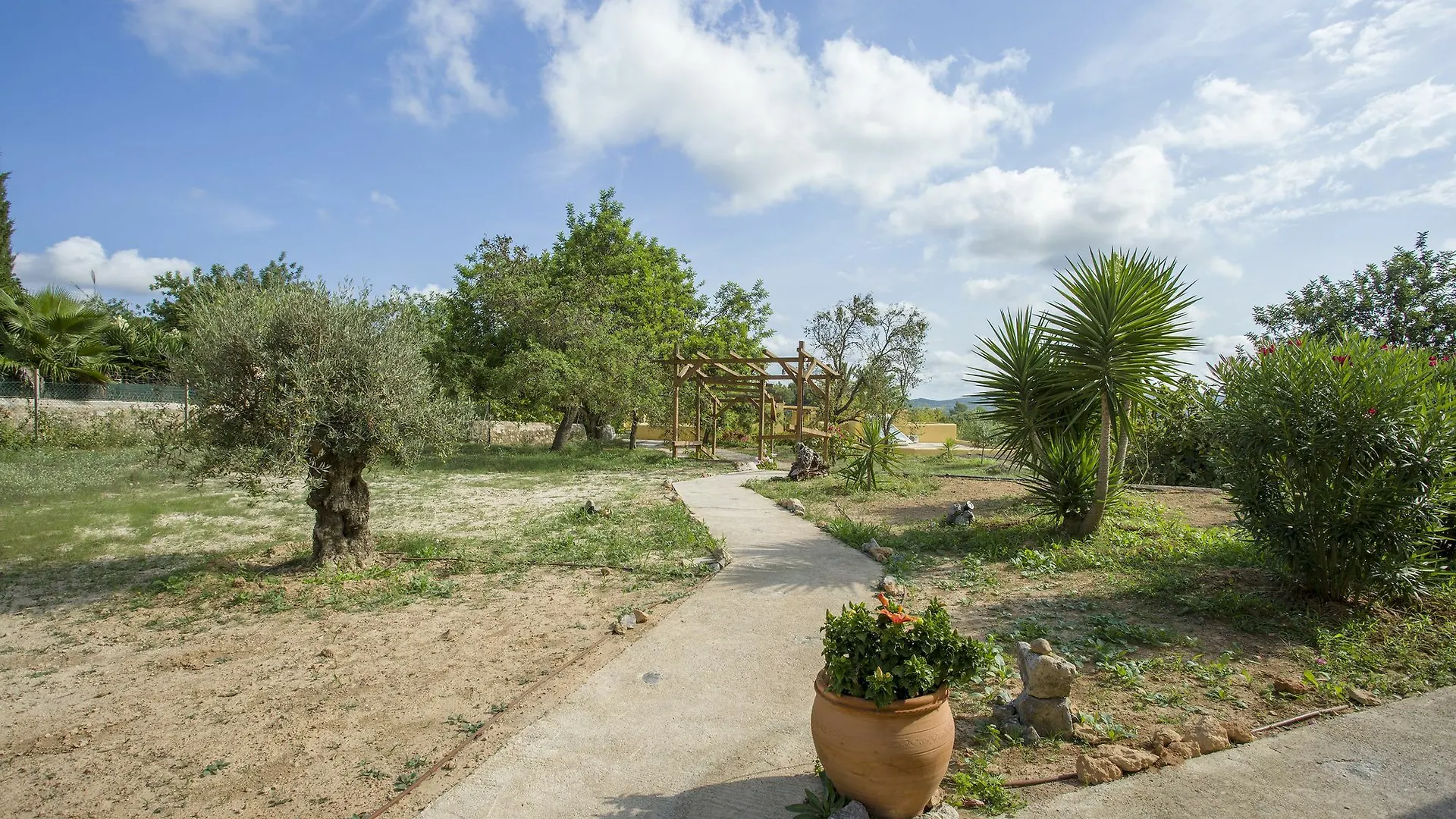Las Mariposas Ibiza San Rafael De Sa Creu